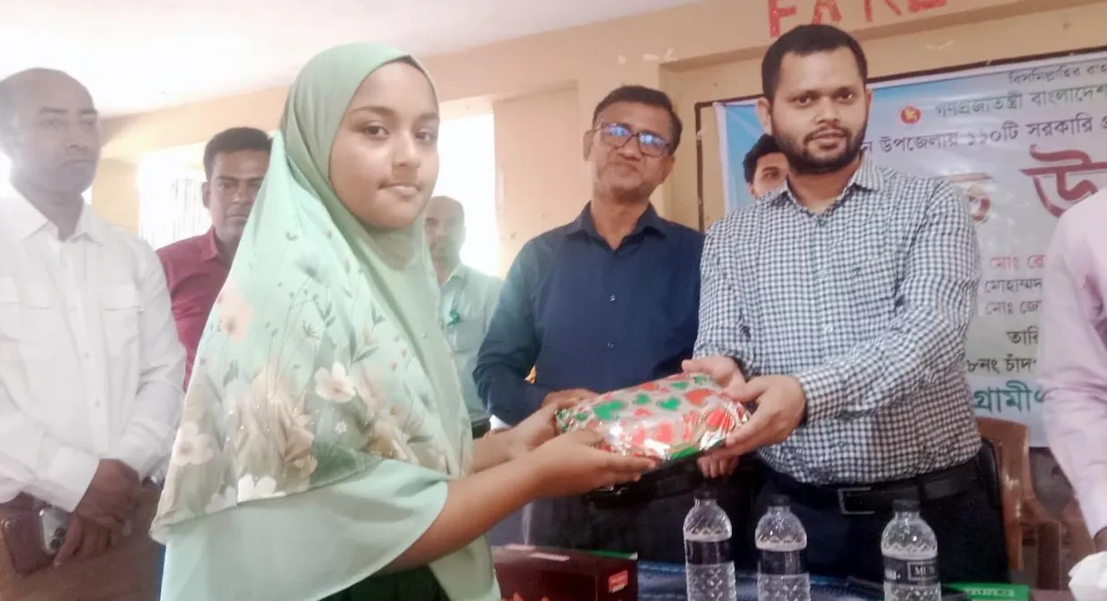 তজুমদ্দিনে ১১০টি প্রাথমিক বিদ্যালয়ে স্কুল ফিডিং কর্মসূচির উদ্বোধন 